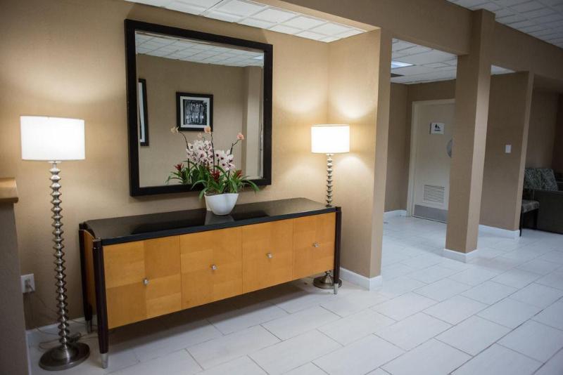 Quality Inn New Kensington Экстерьер фото