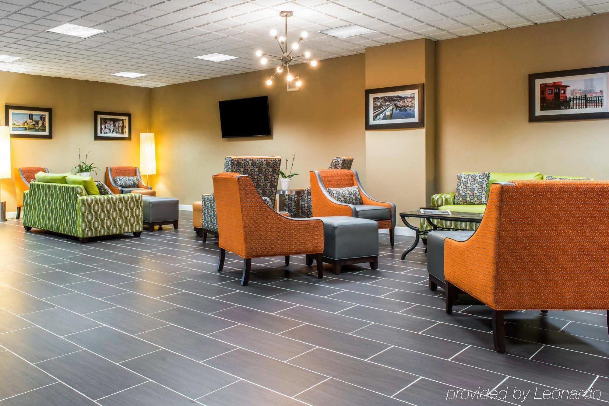 Quality Inn New Kensington Экстерьер фото