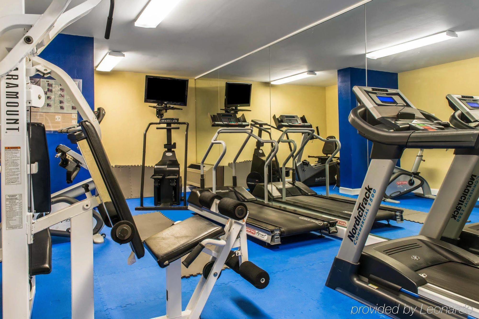 Quality Inn New Kensington Экстерьер фото